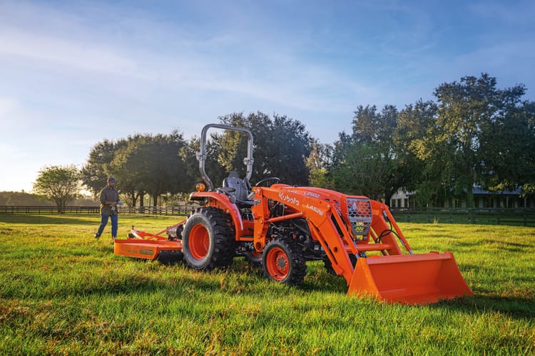 L2502 Tractor/Loader